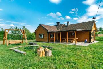 Фото номера Двухместный номер с 2 отдельными кроватями Загородные дома GuestHouse on the Lake with Bathhouse 70 km from Kiev г. Makariv 10